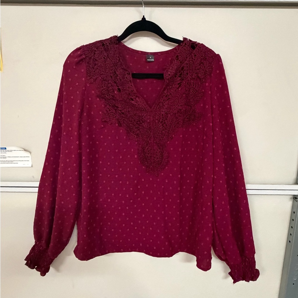 Women's Lace-Trim V-Neck Blouse in Deep Cherry Sz L
